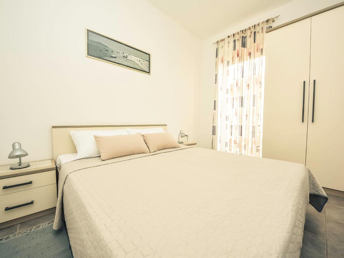 Apartment Snjezana-3 By Interhome คาร์โลบัก ภายนอก รูปภาพ